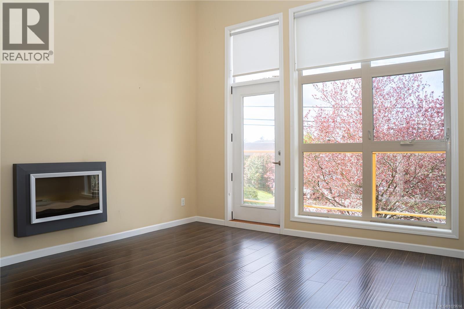 204 10421 Resthaven Drive, Sidney