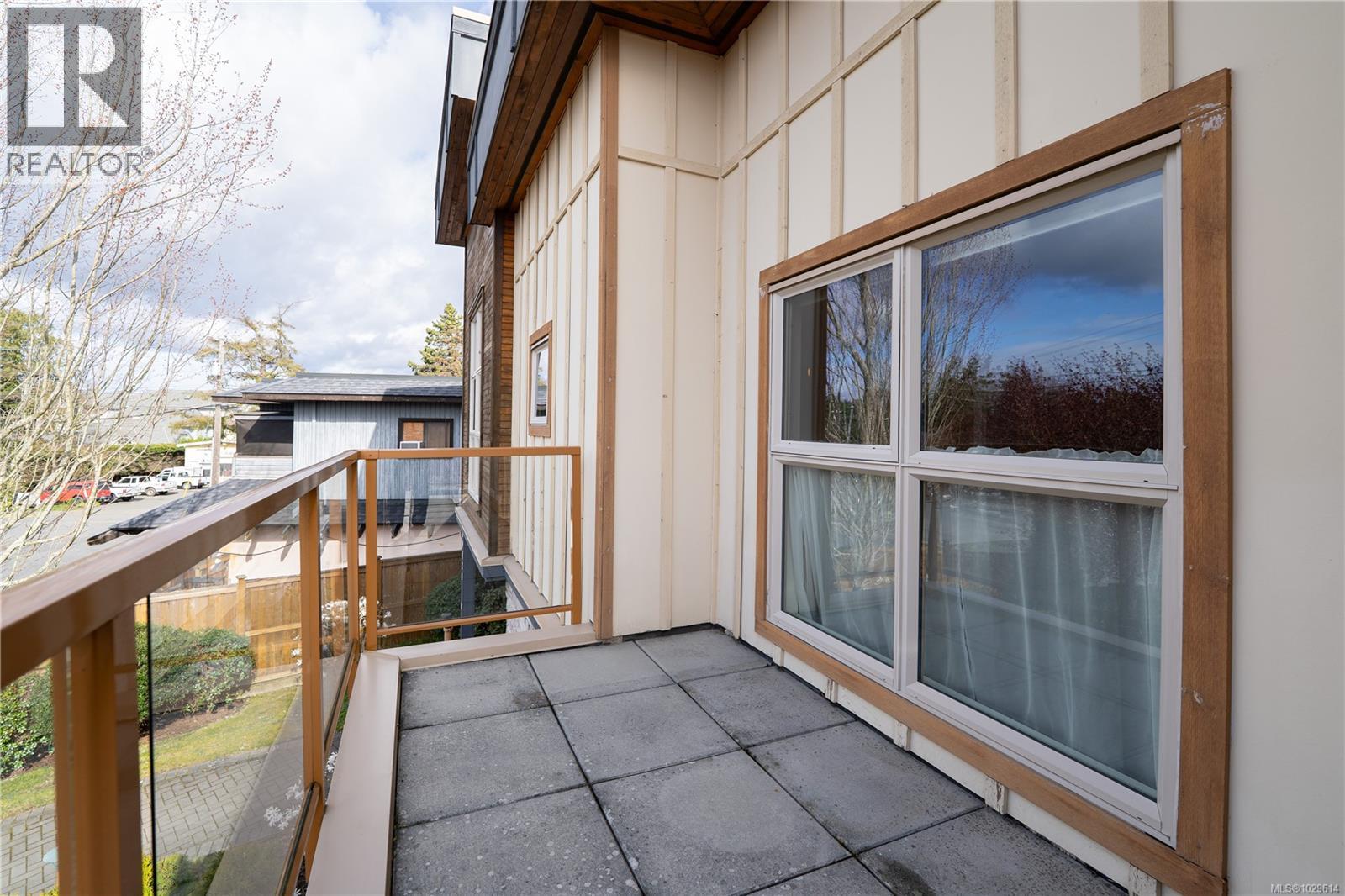 204 10421 Resthaven Drive, Sidney