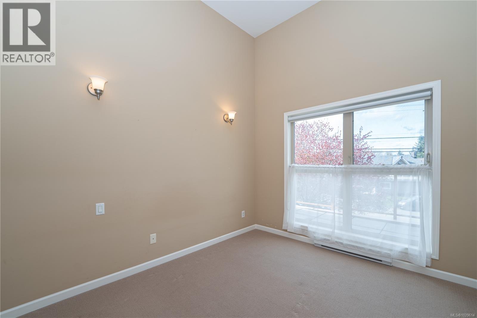 204 10421 Resthaven Drive, Sidney