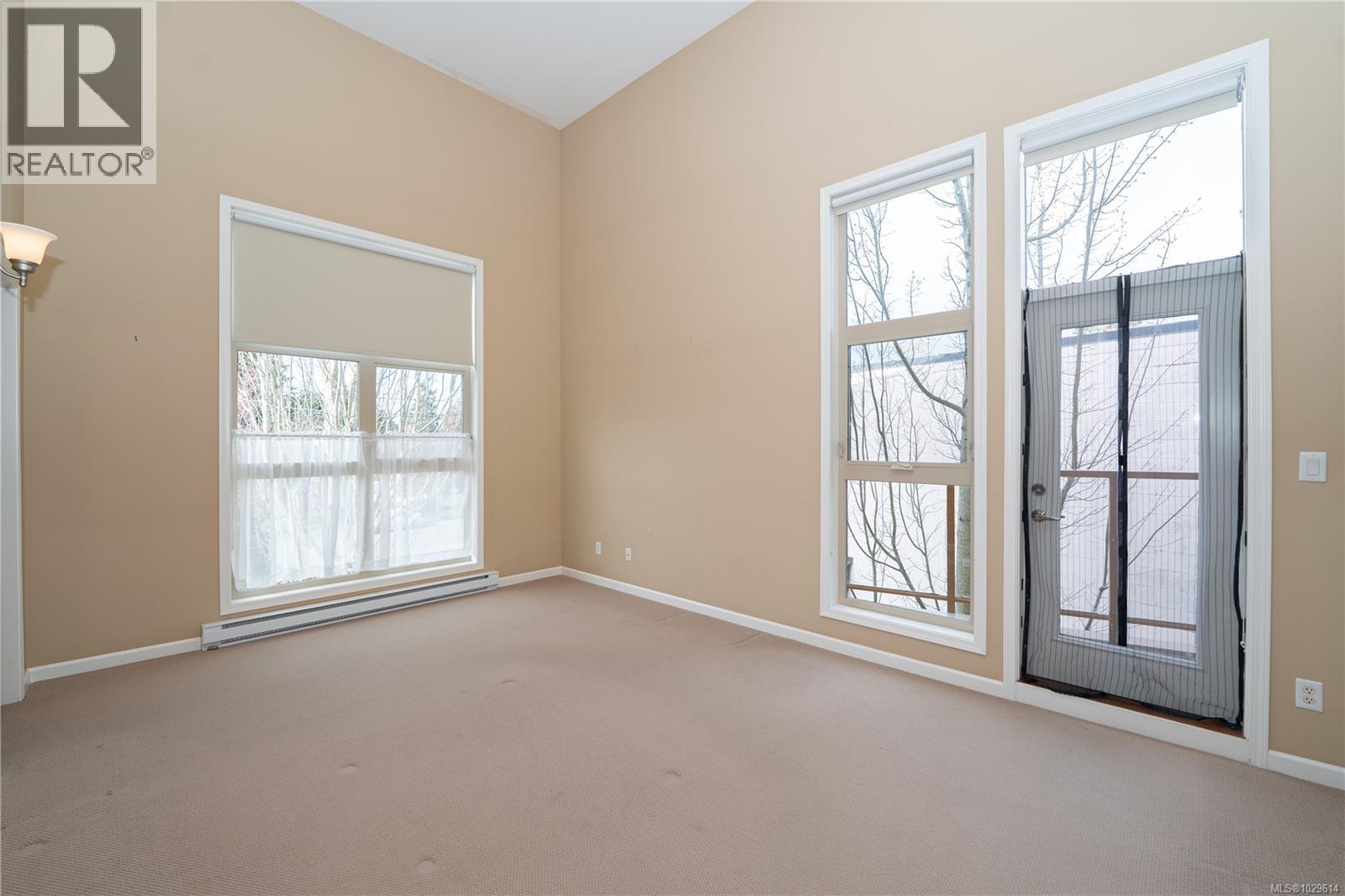 204 10421 Resthaven Drive, Sidney