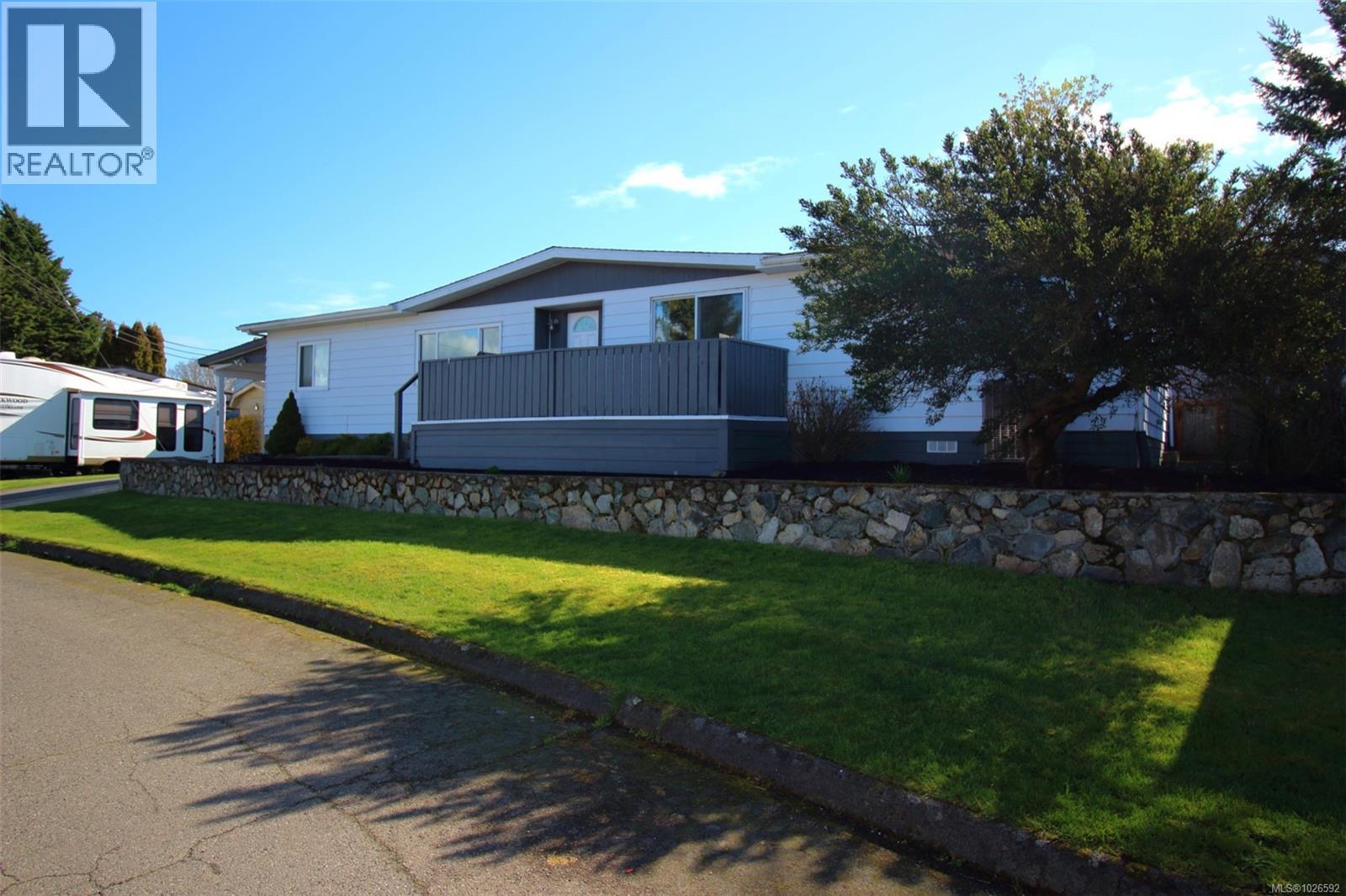 #10 1498 ADMIRALS RD - Image 2