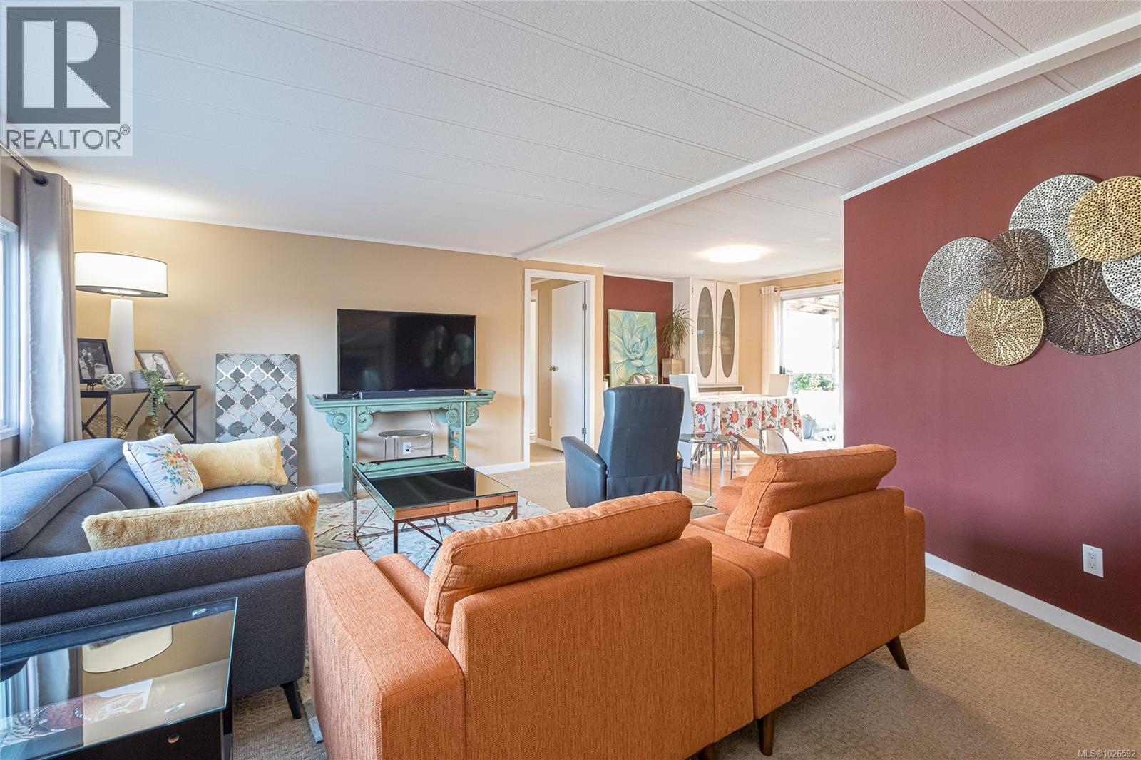 #10 1498 ADMIRALS RD - Image 3