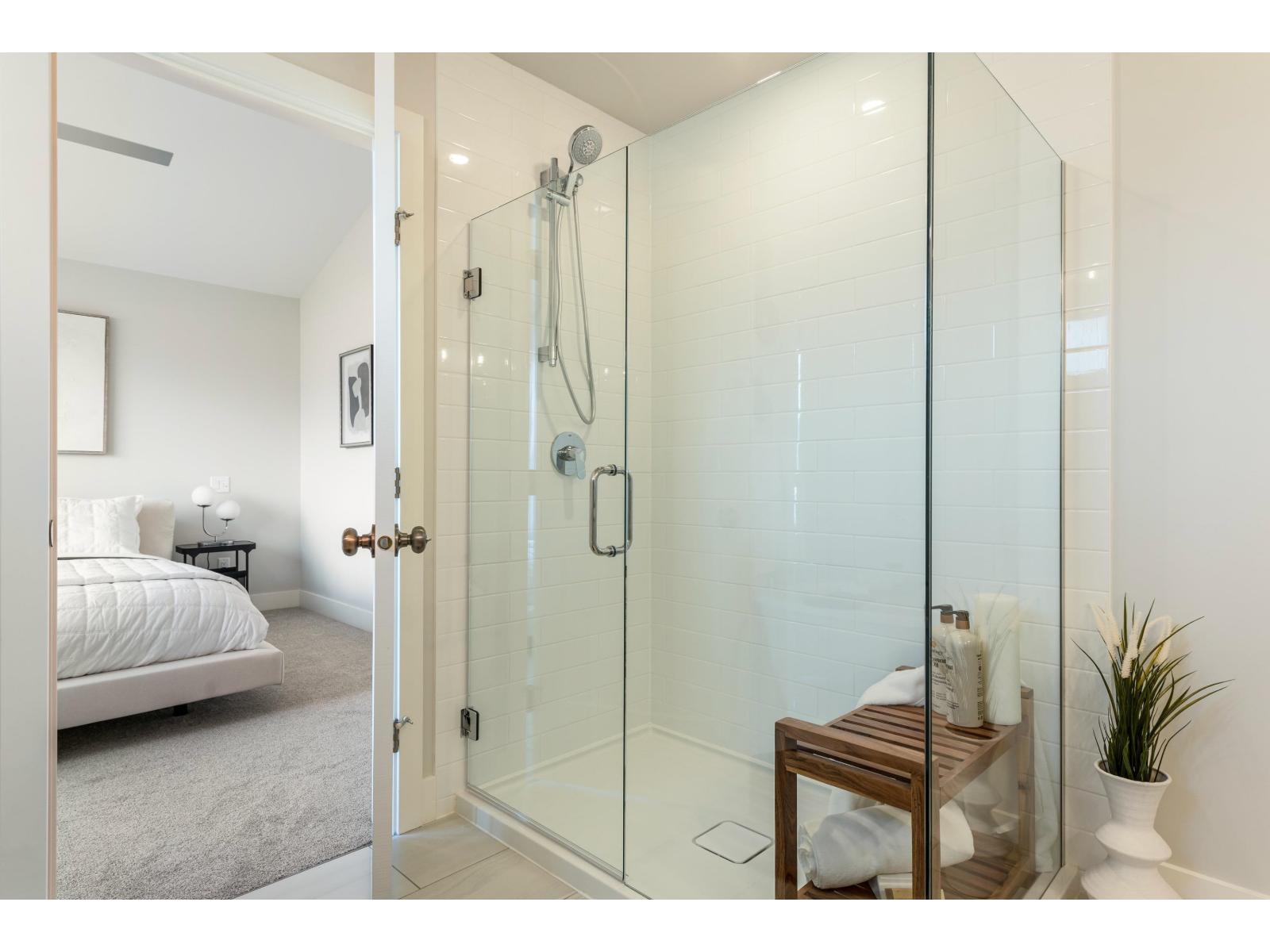 44720 WILLOWSTREAM ROAD, Lower Landing