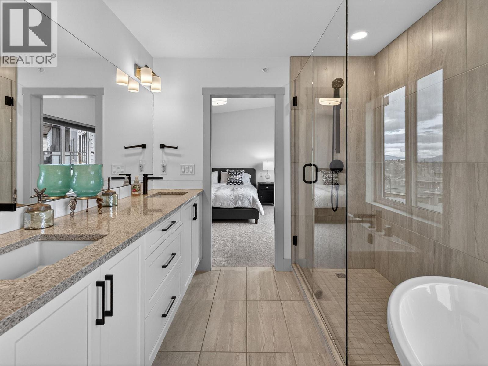 #6 269 DIAMOND WAY - 19