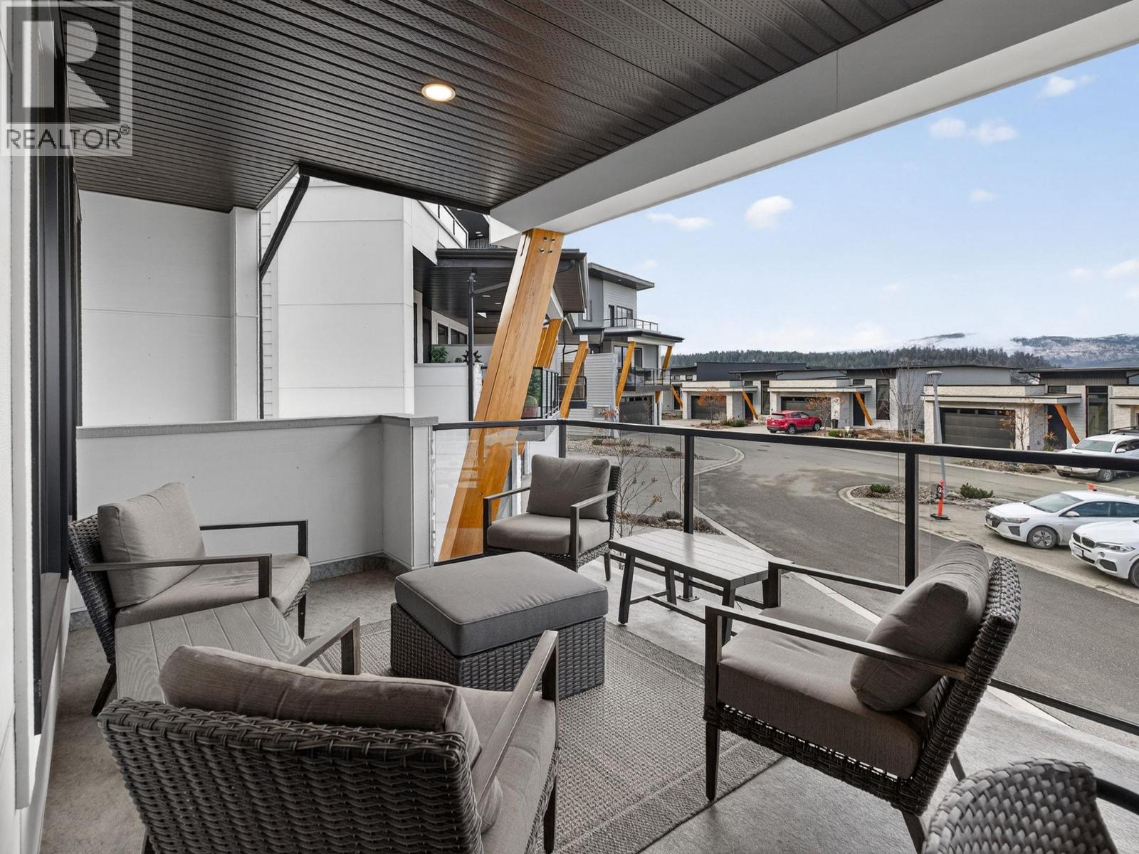 #6 269 DIAMOND WAY - 12