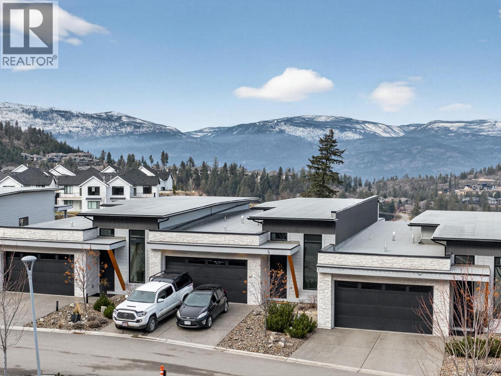 #6 269 DIAMOND WAY - 27