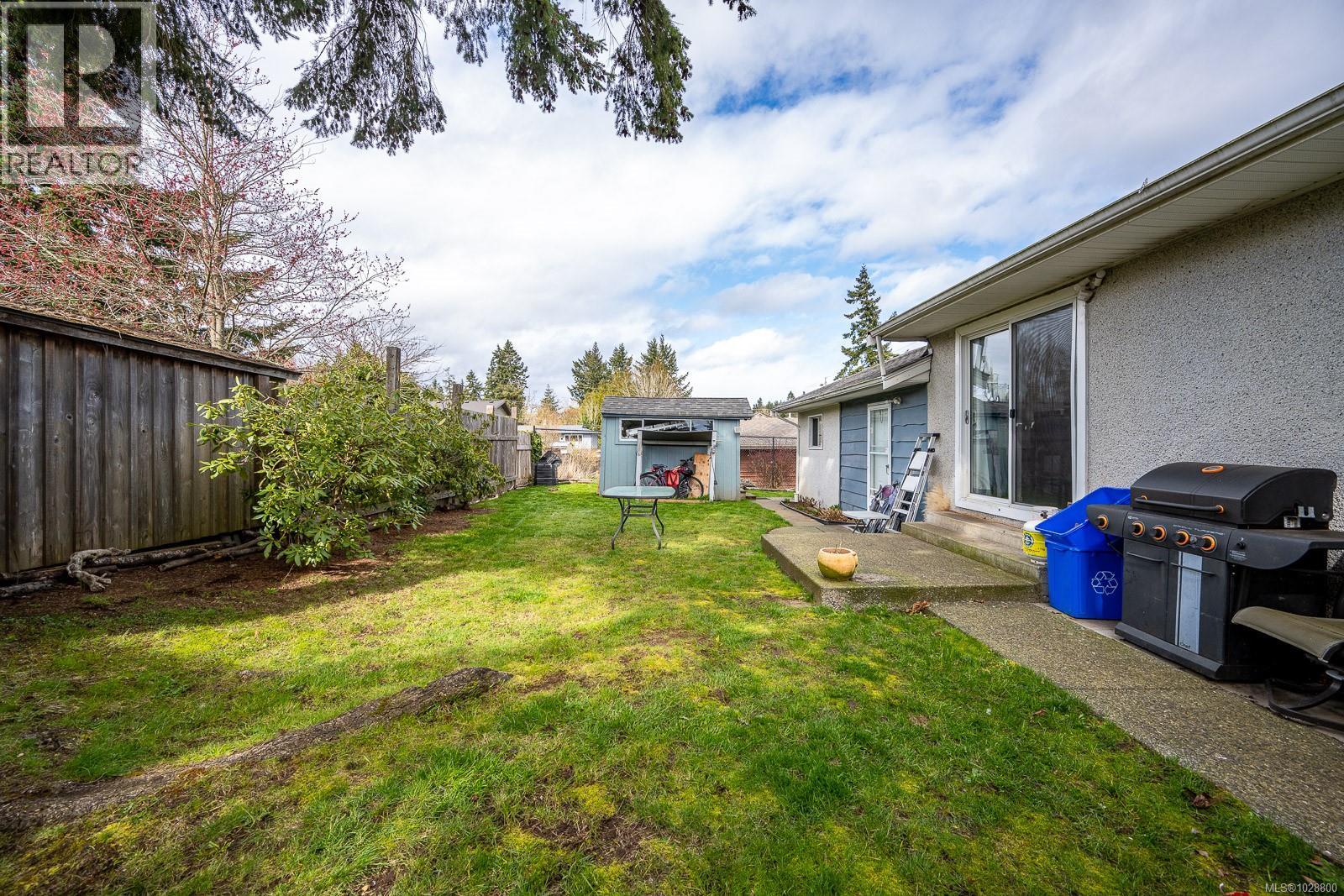 533 Salish St - 9