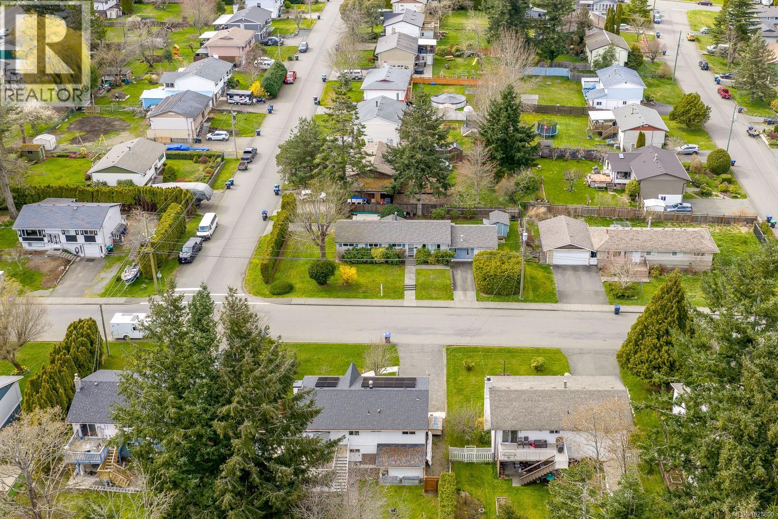 533 Salish St - 3