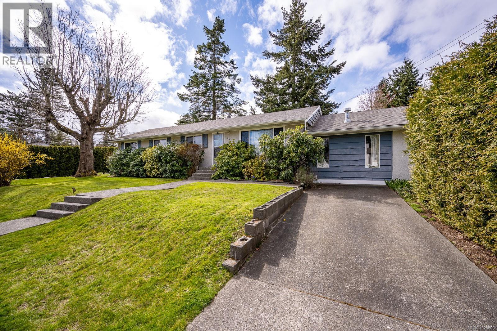 533 Salish St - 4