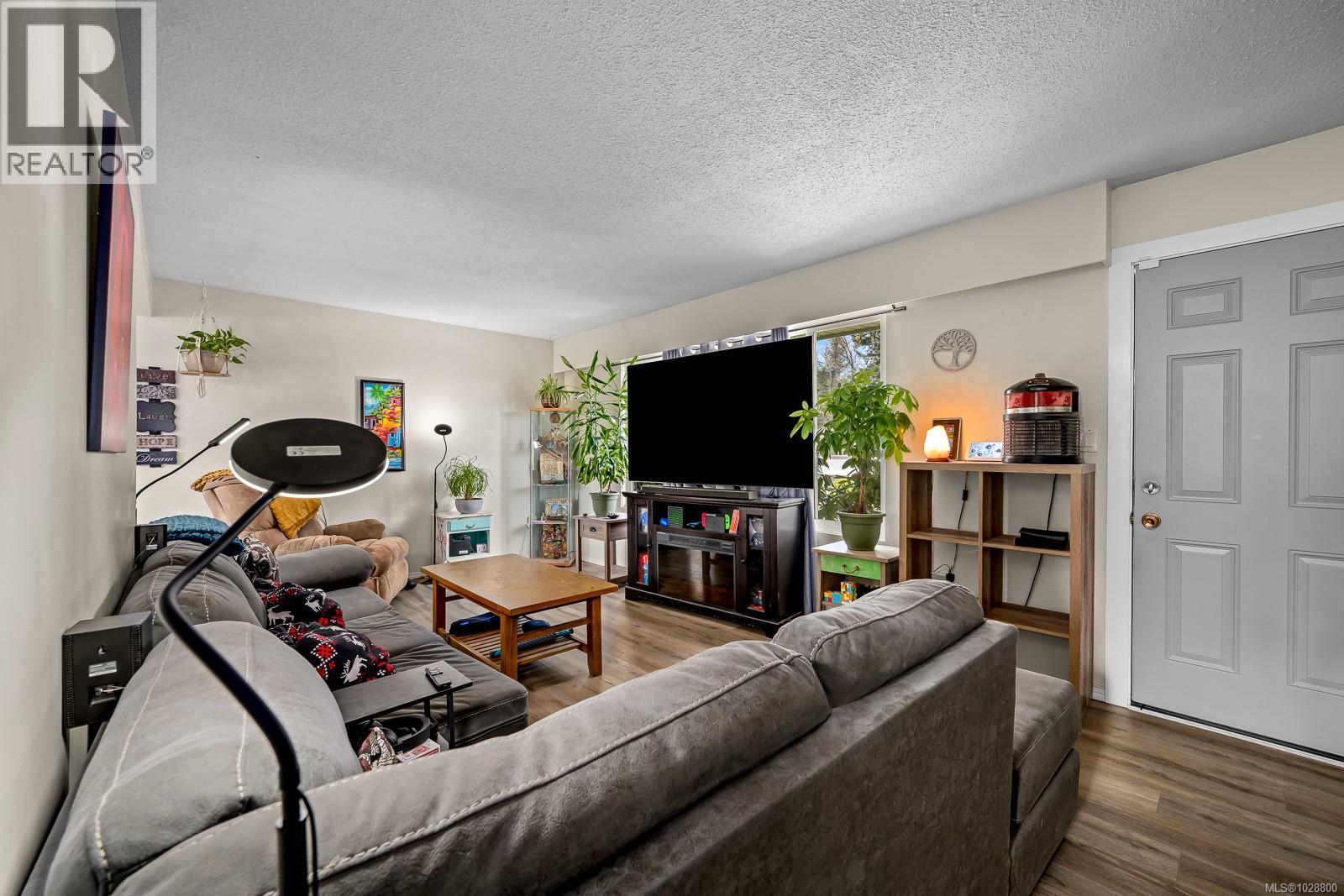 533 Salish St - 15