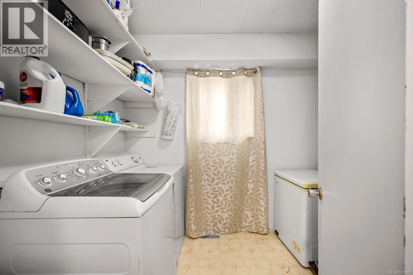 533 Salish St - 33