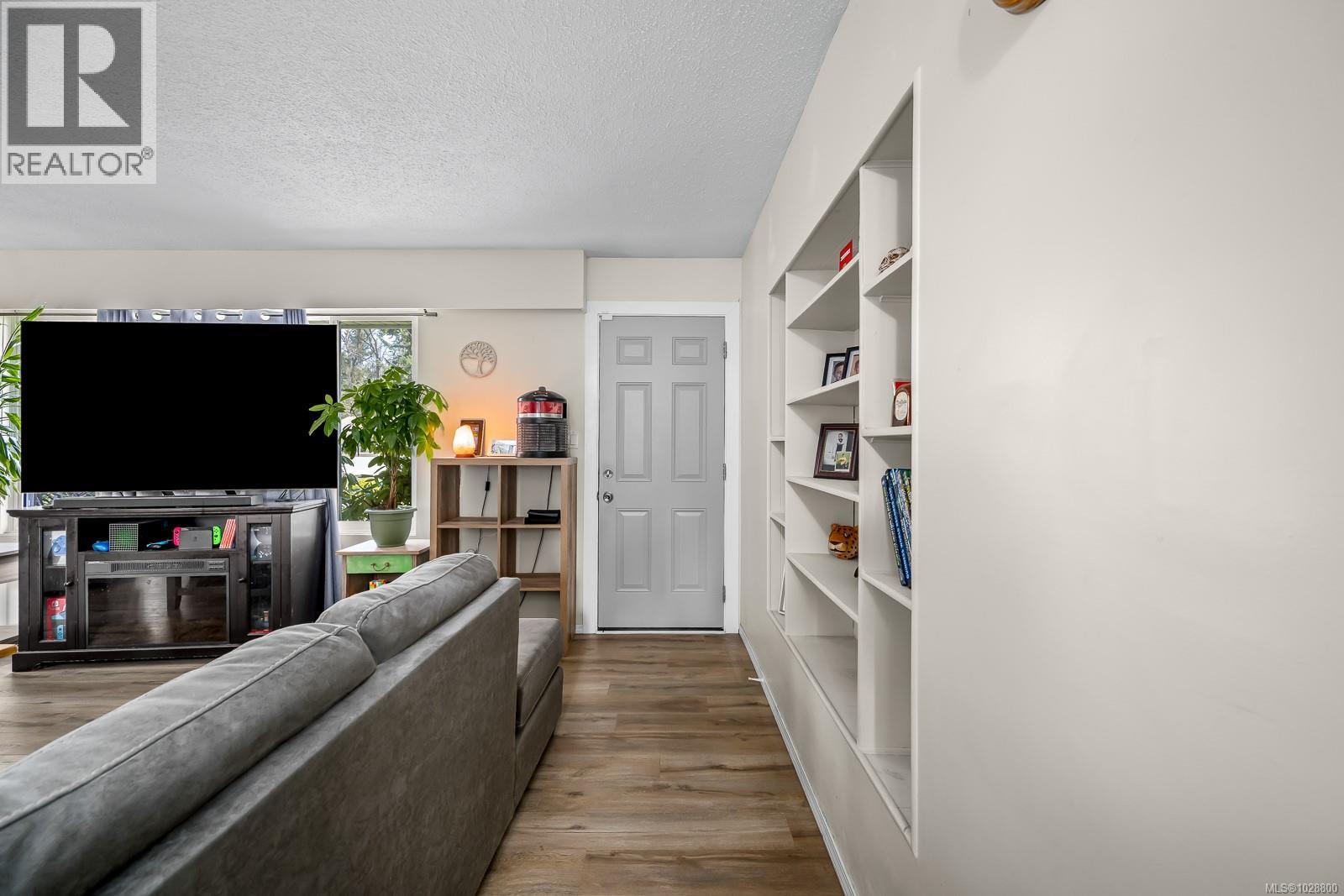 533 Salish St - 14