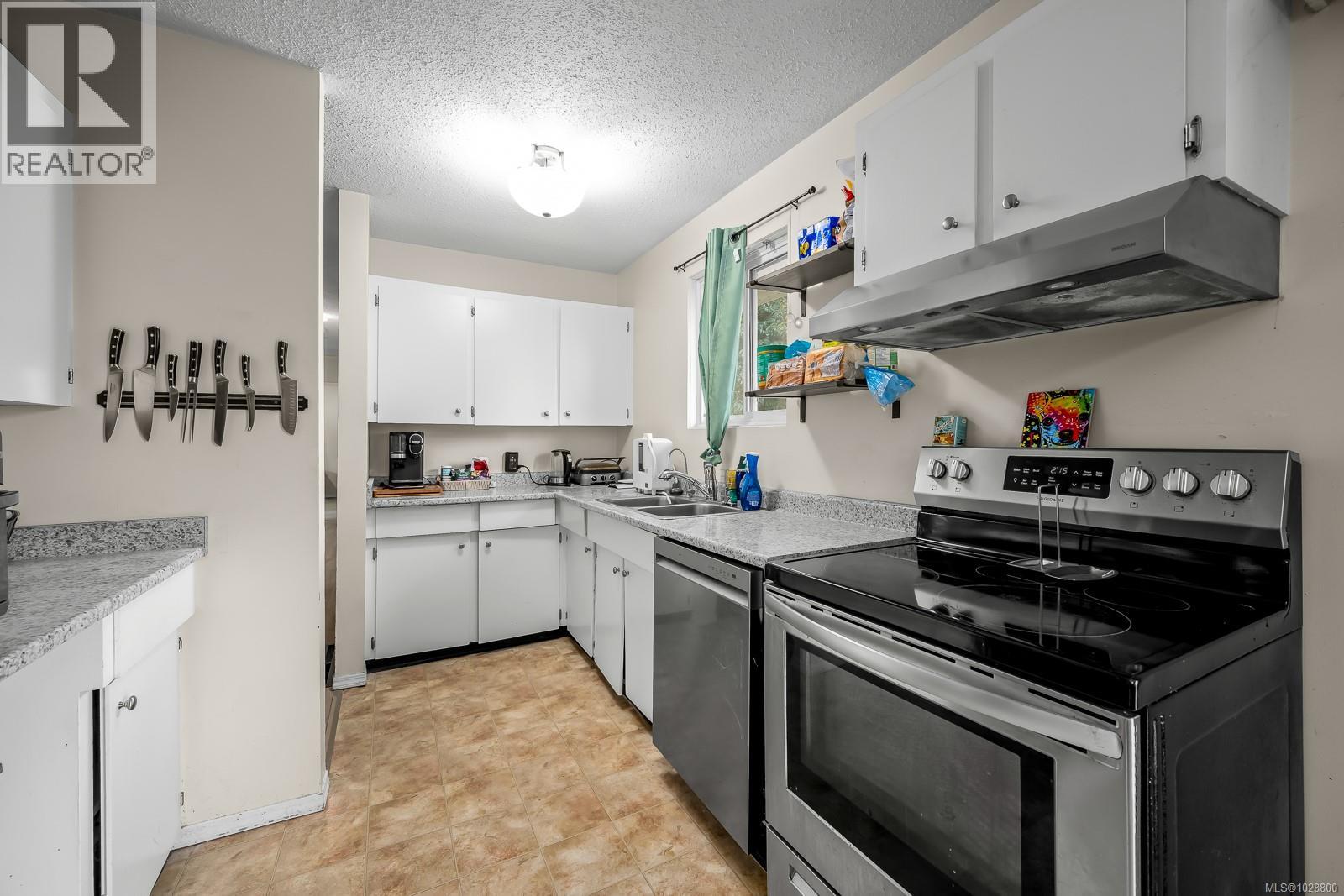533 Salish St - 24