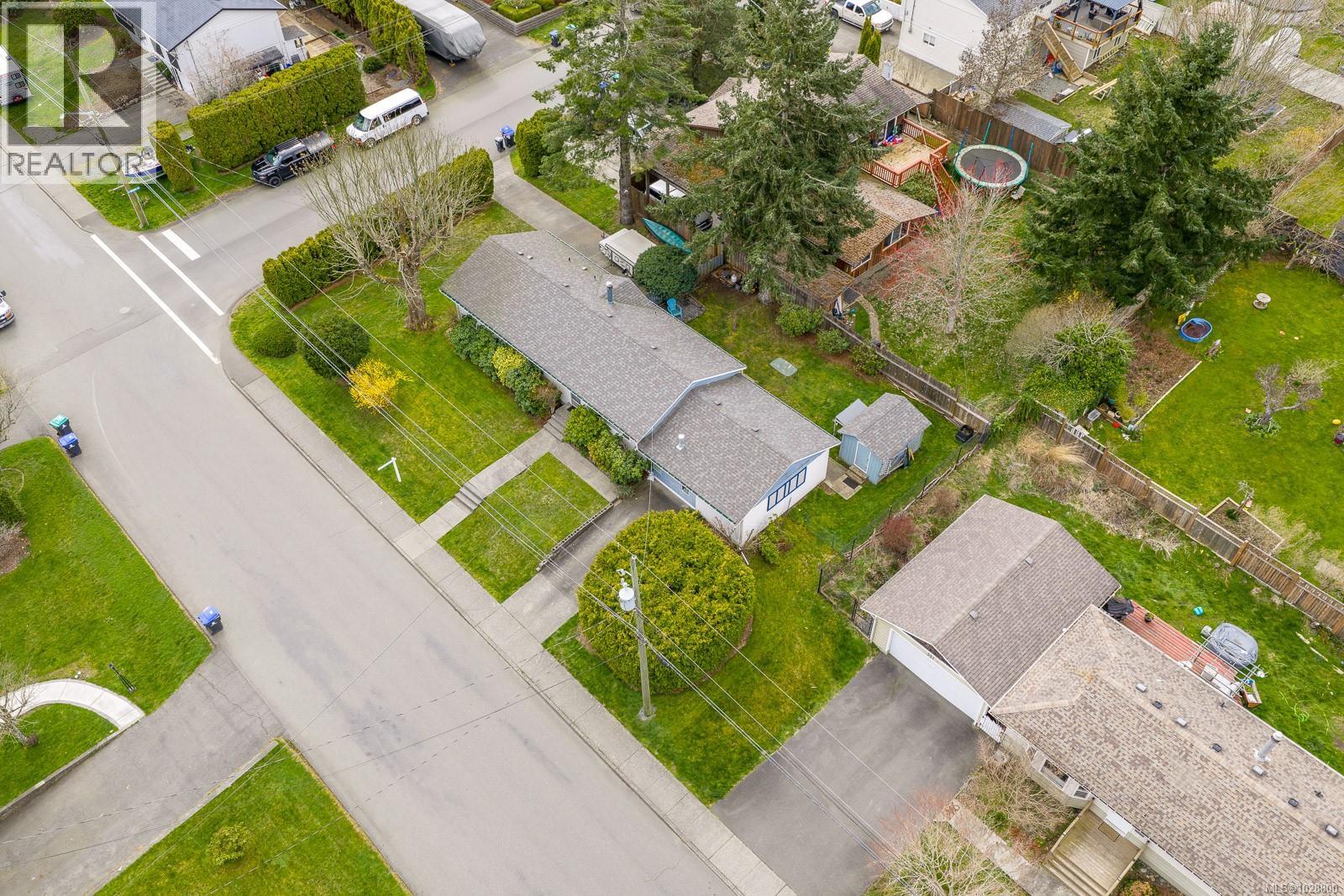 533 Salish St - 49