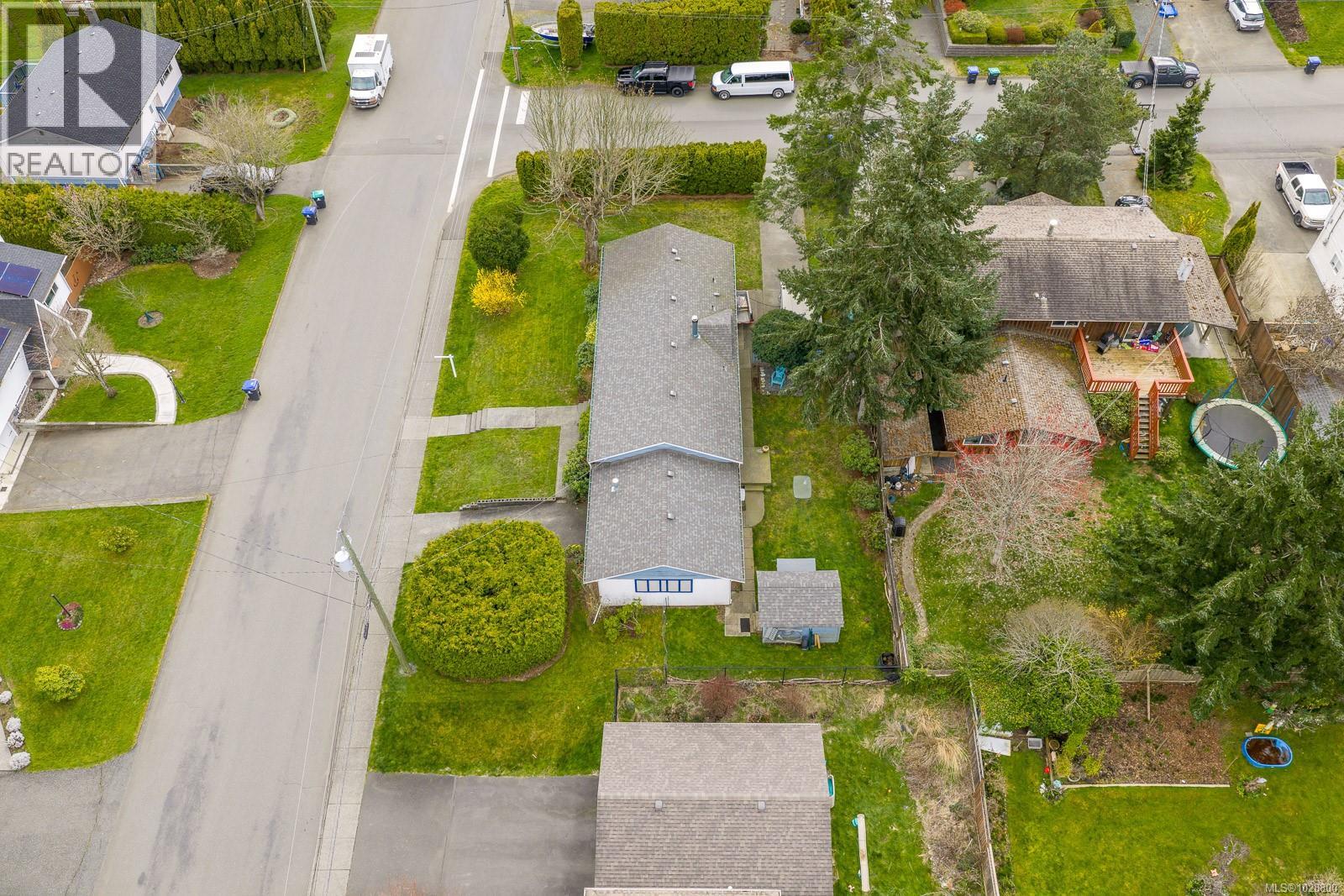 533 Salish St - 47