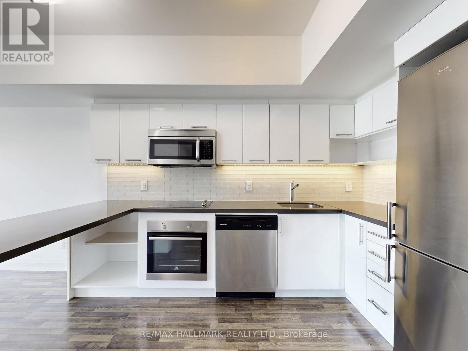 1207 W - 565 WILSON AVENUE