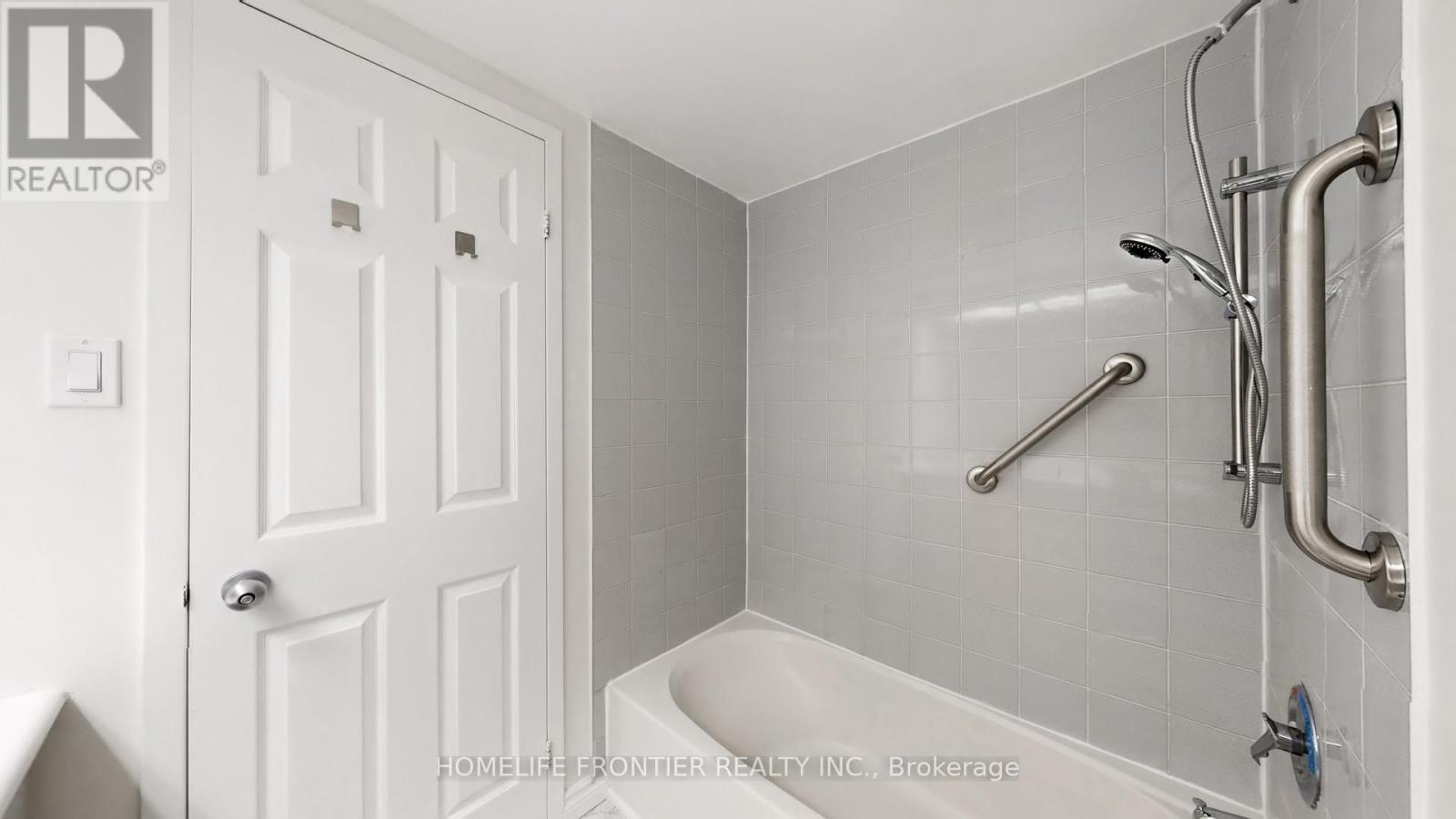 #306 9 CHALMERS ROAD - 14