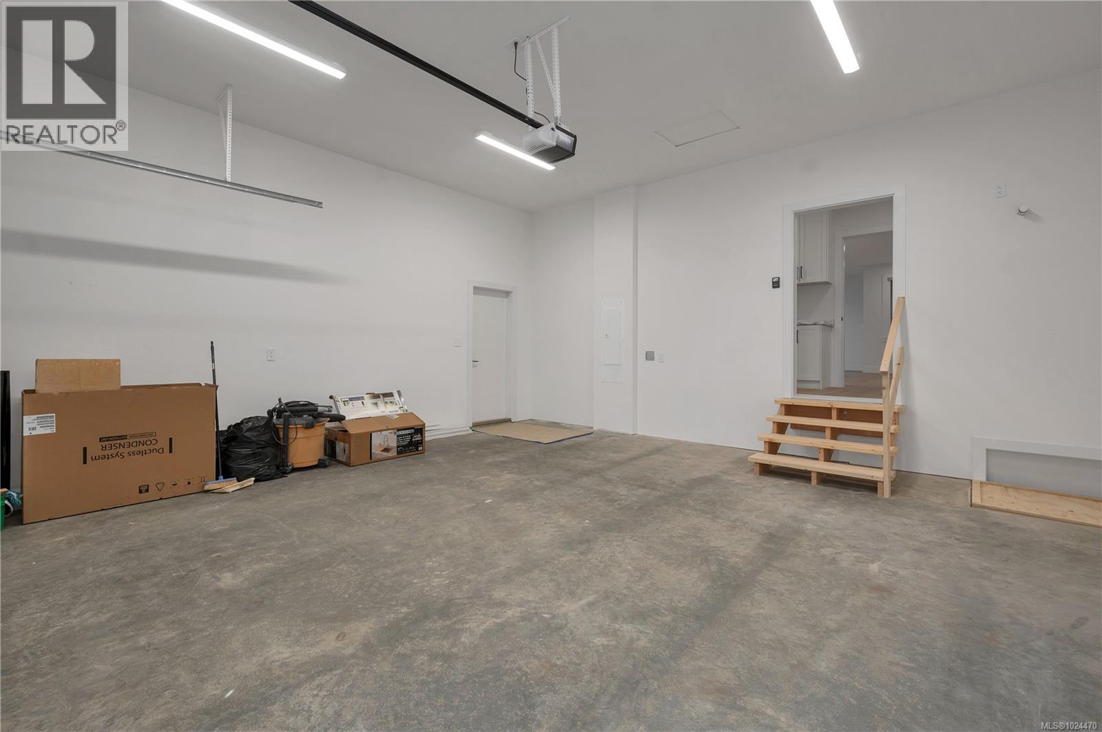 713 BEAVER CREEK BLVD - 50