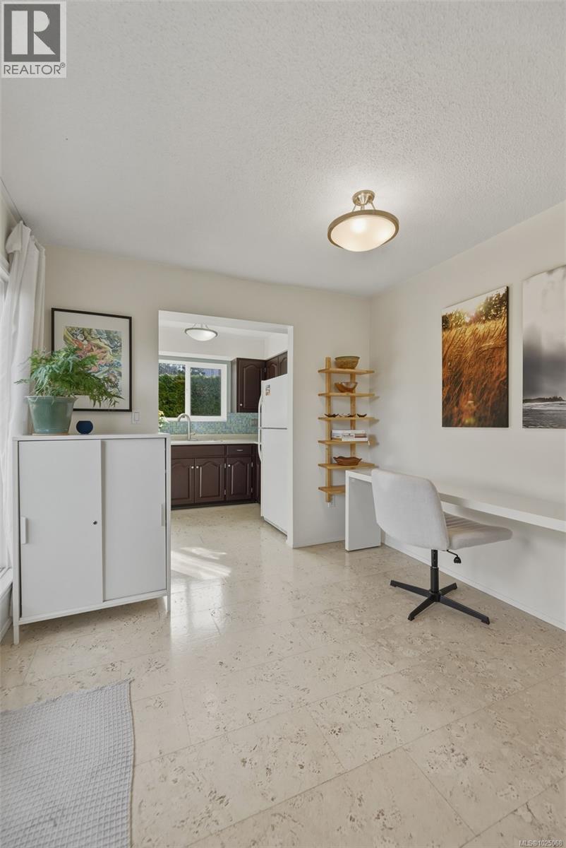 #104 1166 Rockland Ave - 9