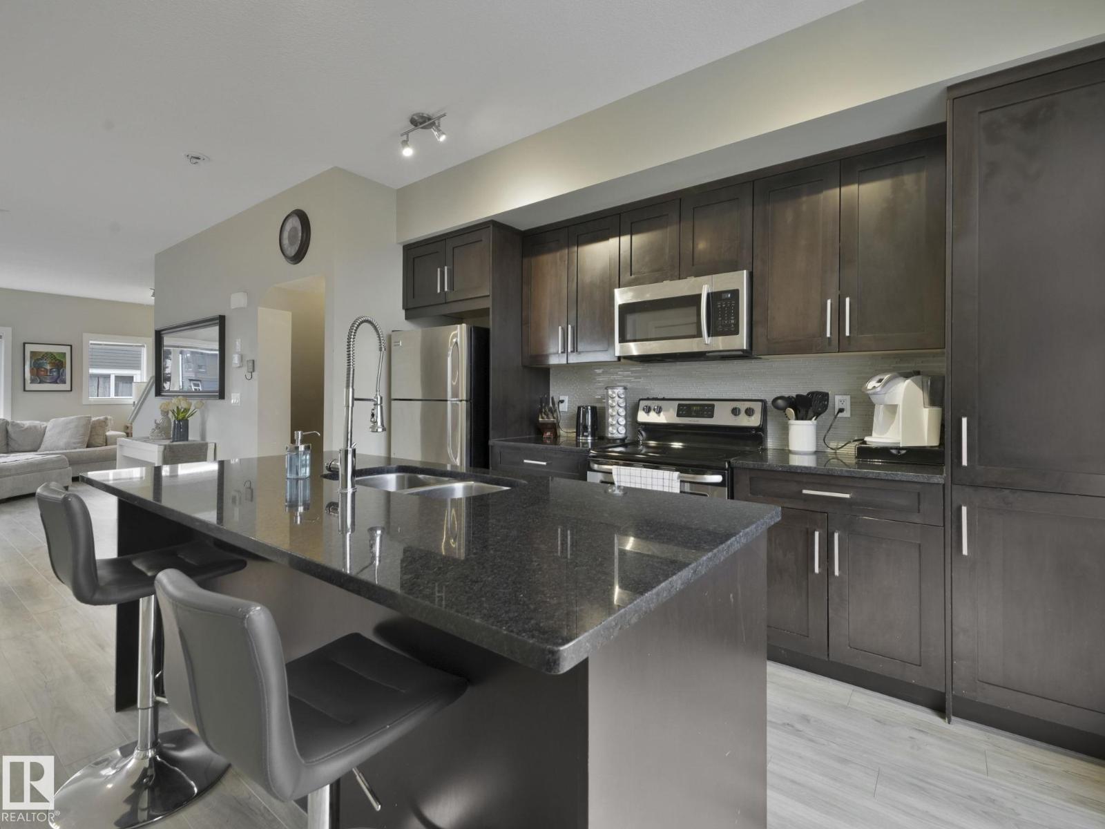 #124 2560 PEGASUS BV NW, Edmonton