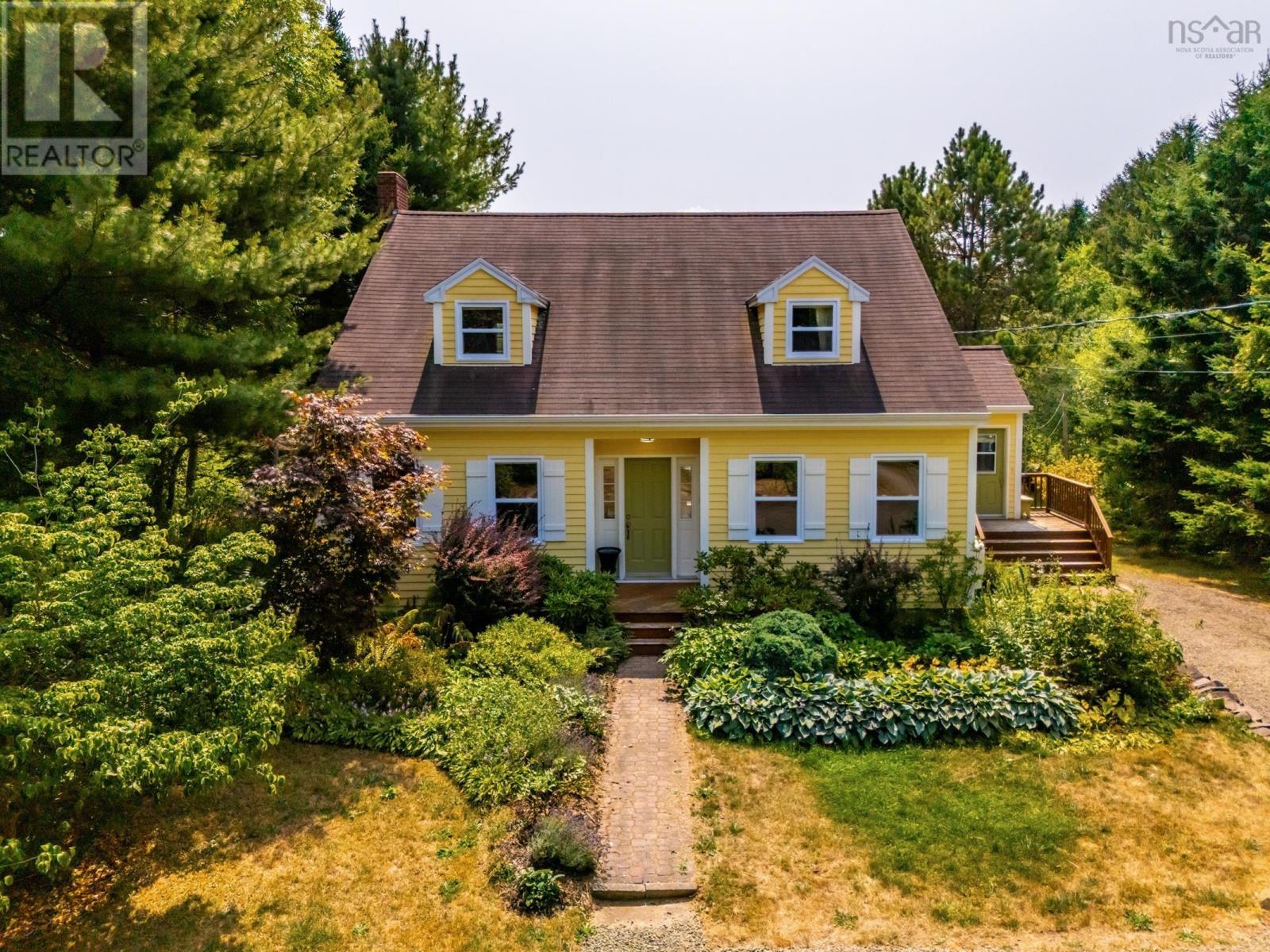 Property 35 of 50 of 40 North Street