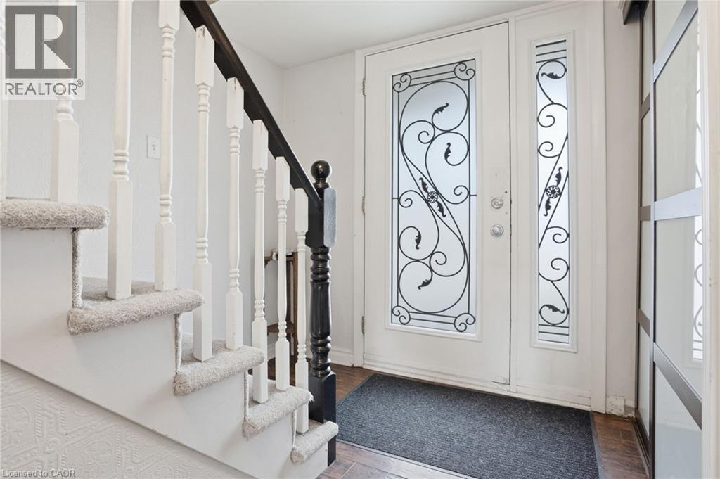65 ROLSTON Drive - 2