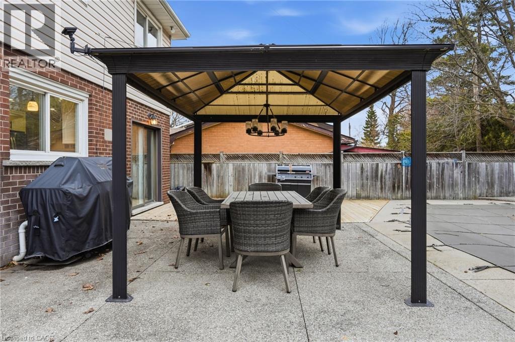 65 ROLSTON Drive - 39