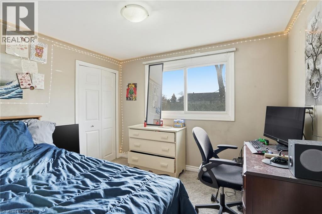 65 ROLSTON Drive - 21