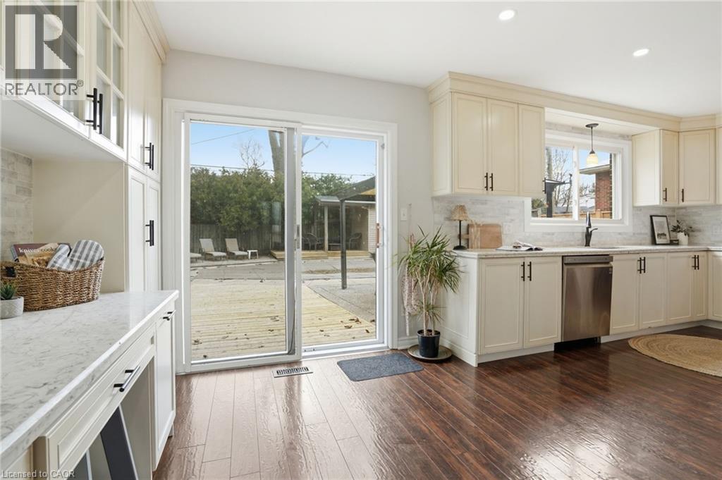 65 ROLSTON Drive - 8
