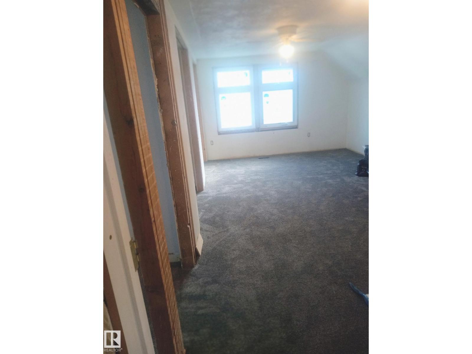 11235 95 ST NW NW, Edmonton