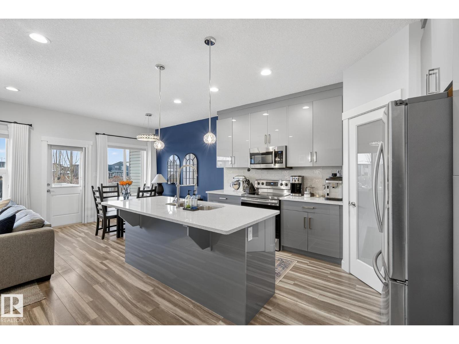 
          17727 13 AV SW
            <br/>
            <span>Edmonton</span>
            , 
            <span>AB</span>
             <span>T6W2J7</span>
         - Photo 15