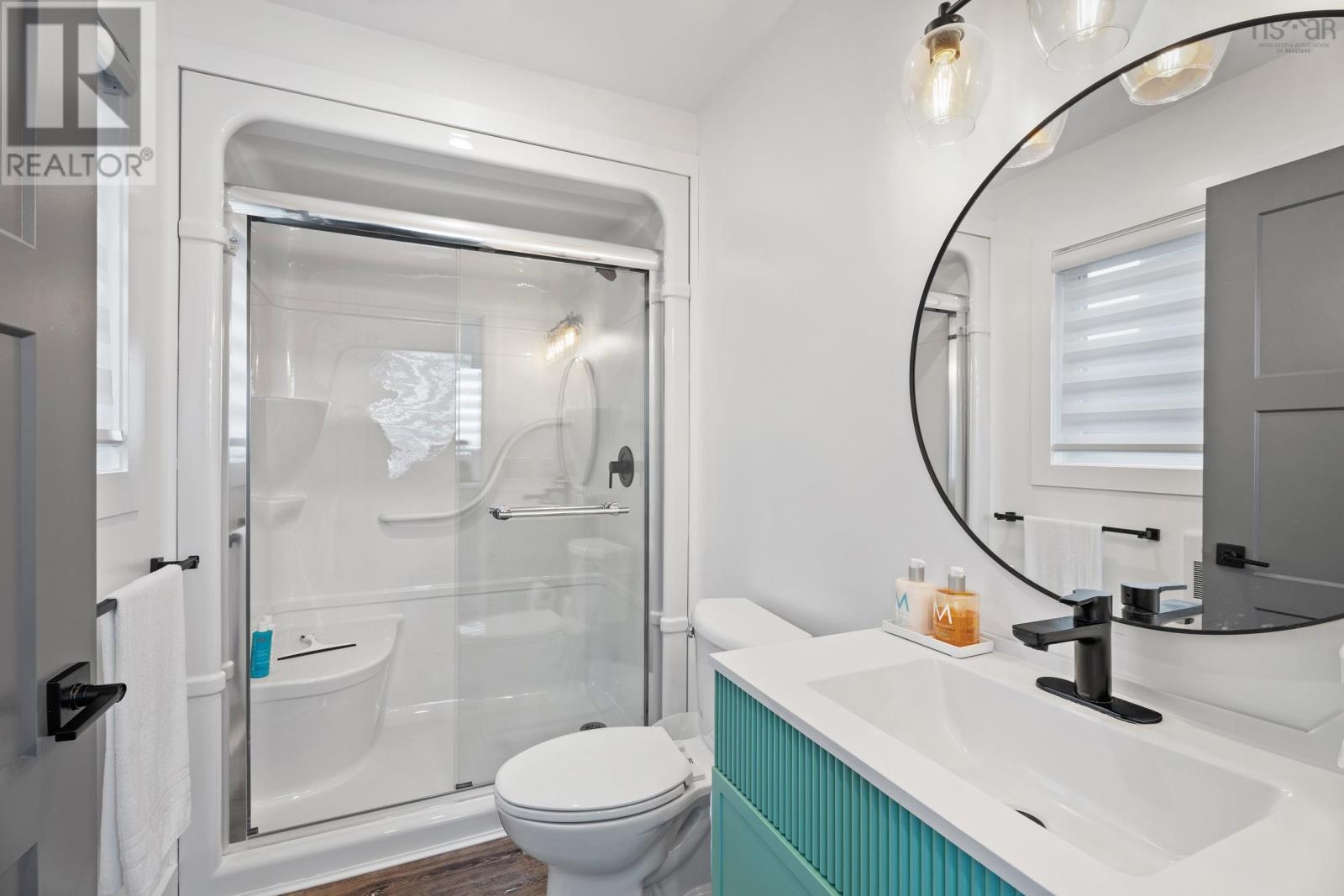 Property 6 of 52 of 15 Shore Road