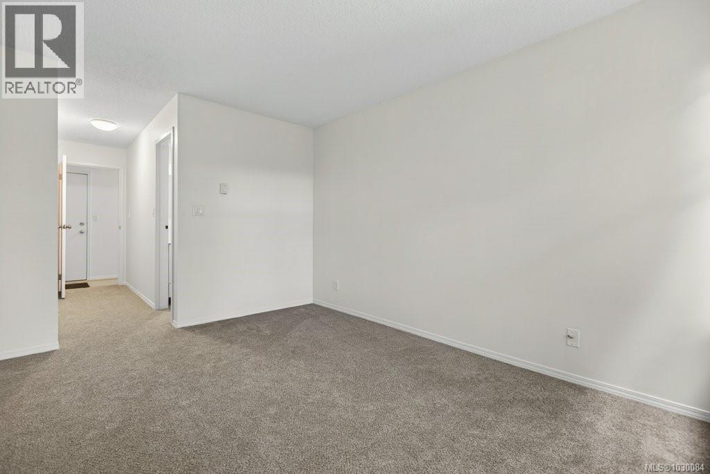 #312 585 DOGWOOD ST S - 22