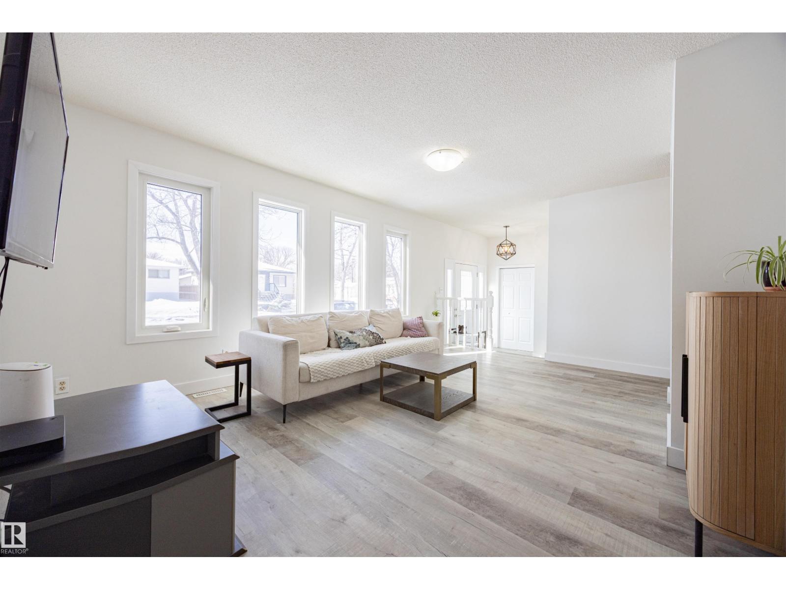 12253 95A ST NW, Edmonton