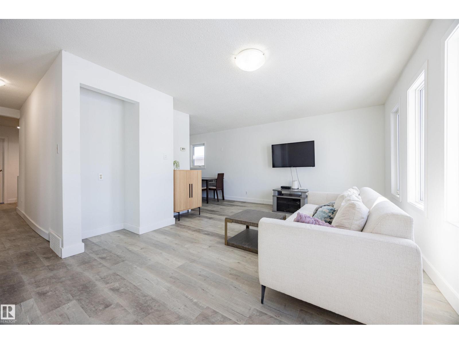12253 95A ST NW, Edmonton