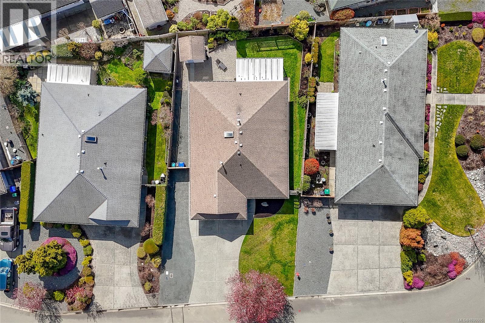 355 CLARKSON PL - 39