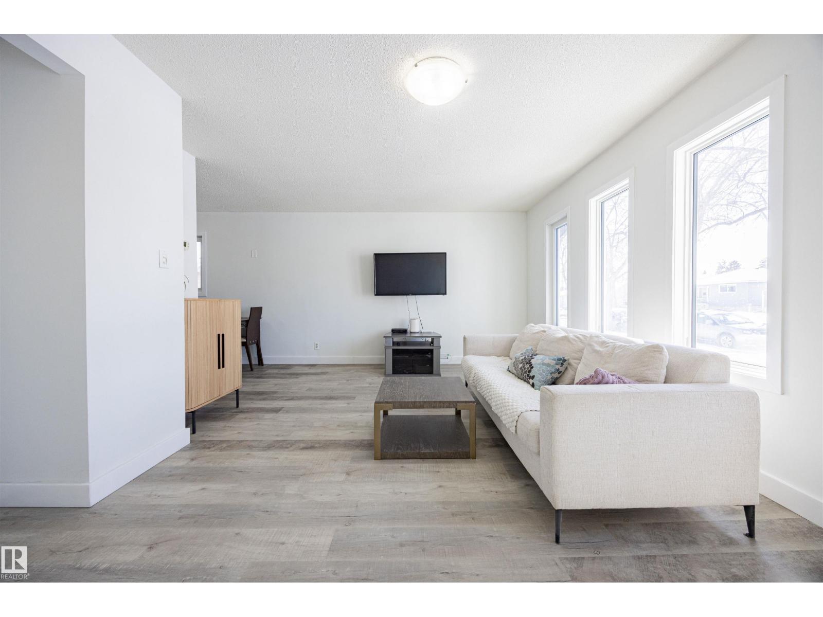 12253 95A ST NW, Edmonton