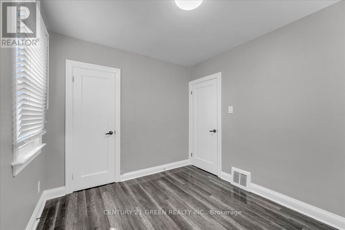 32 BEECH STREET - 23