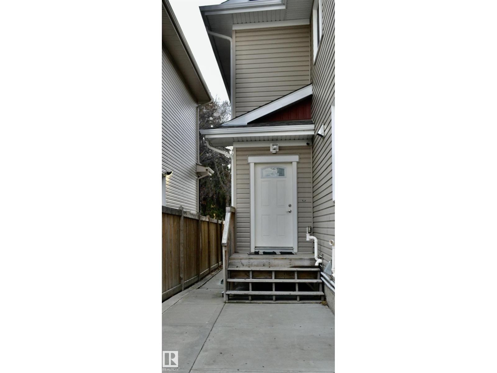 8950 81 AV NW, Edmonton