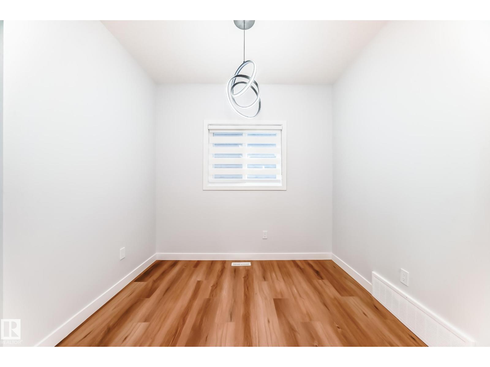 
          26 Westwyck LI
            <br/>
            <span>Spruce Grove</span>
            , 
            <span>AB</span>
             <span>T7X4G1</span>
         - Photo 11