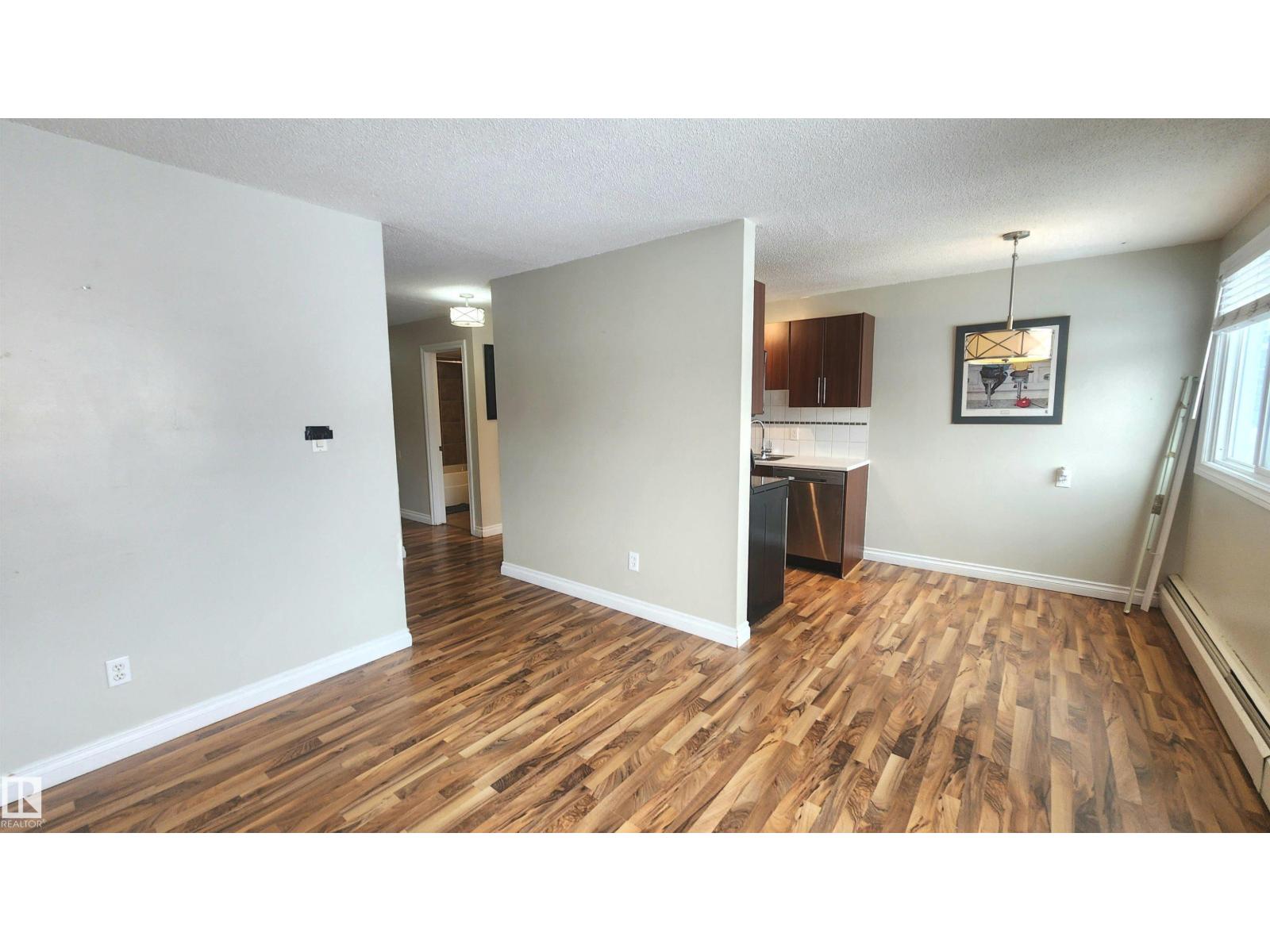 #203 12223 82 ST NW, Edmonton