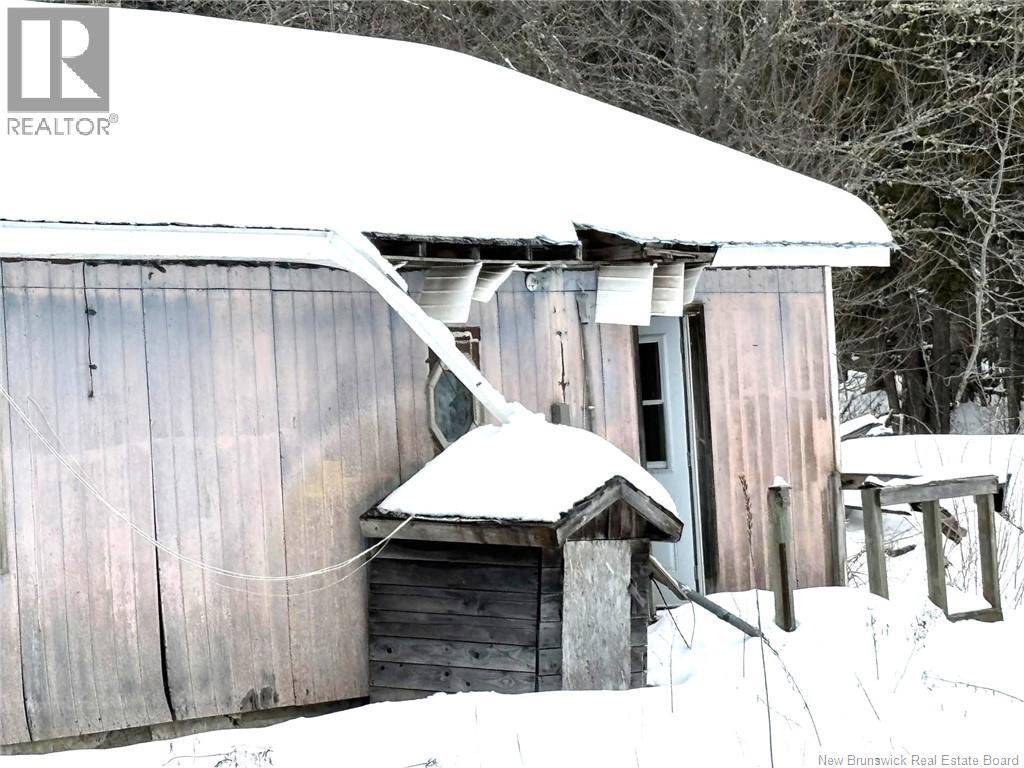 132 Taxis River Road — photo 2