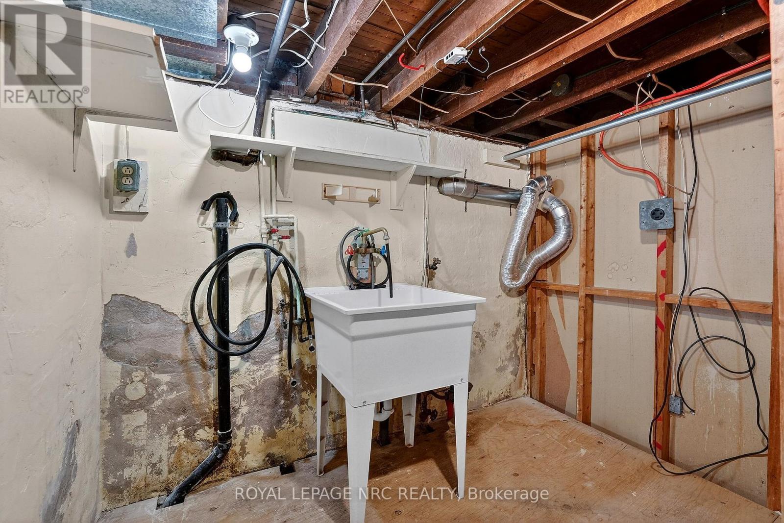 227 CUMBERLAND AVENUE,Hamilton (St. Clair),,