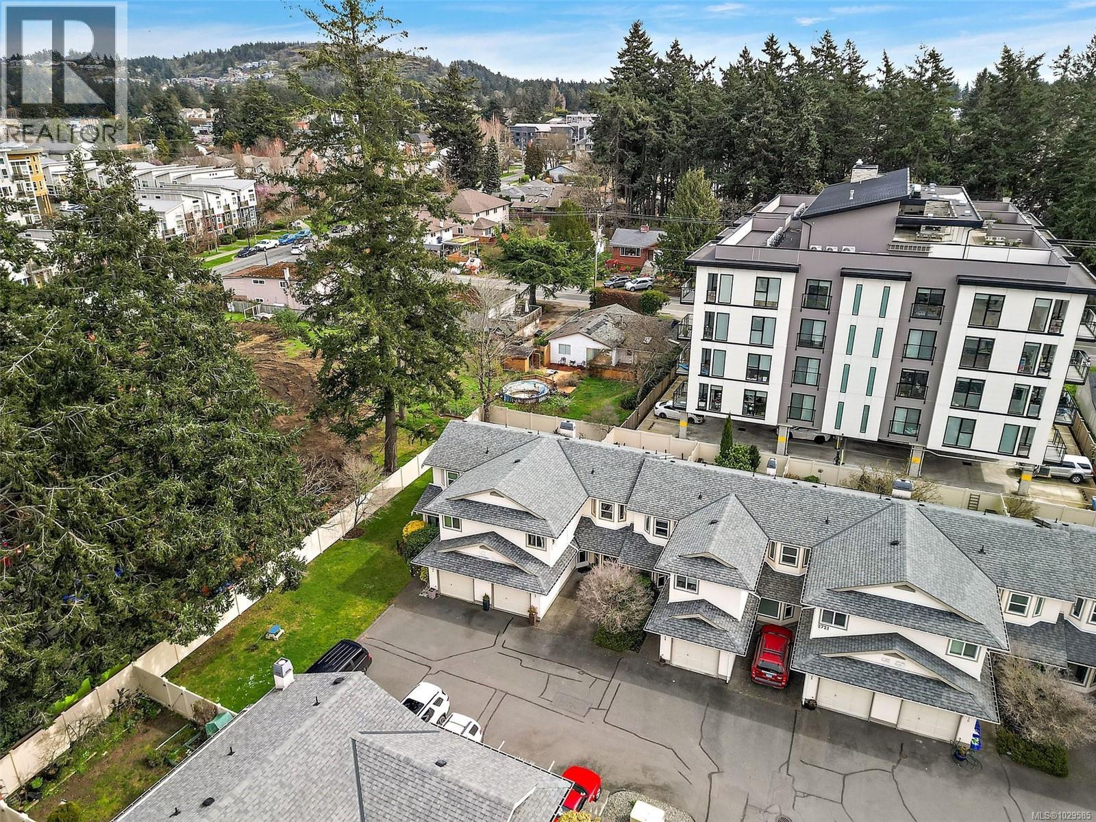 #107 2721 Jacklin Rd - 26