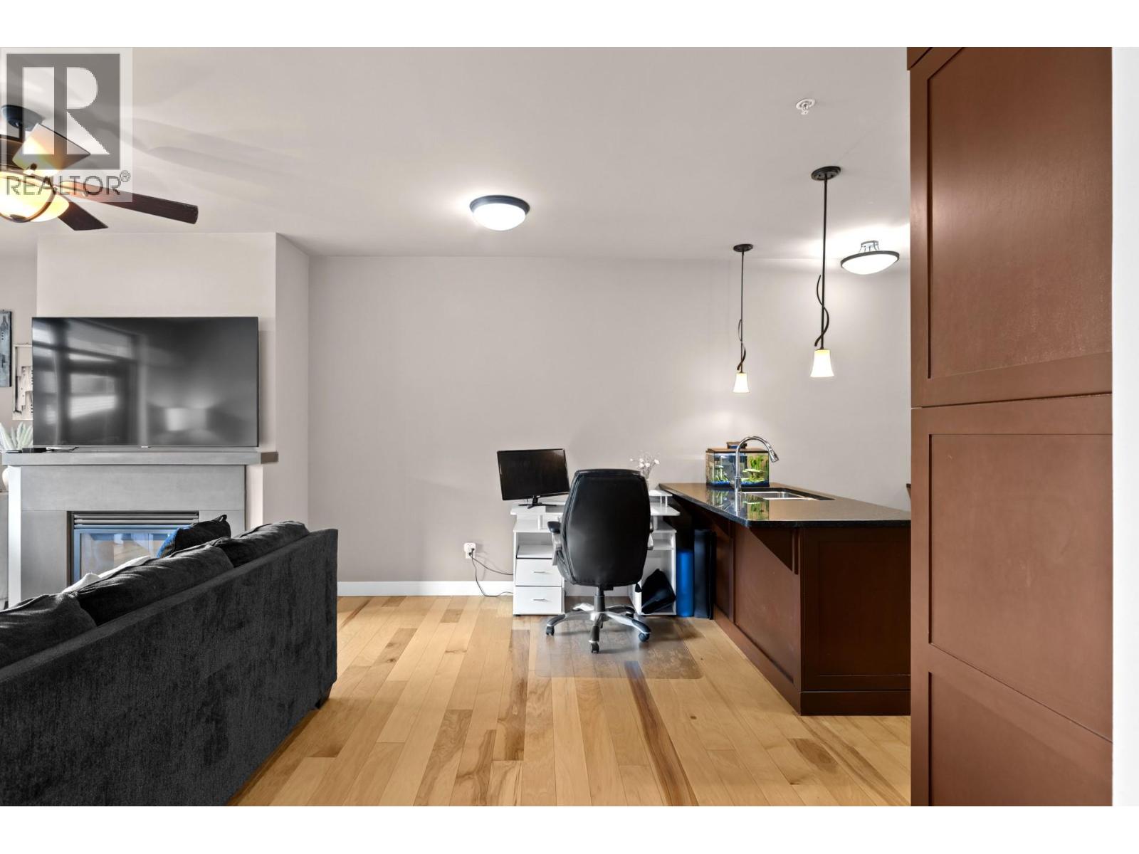 201 600 Sarsons Road, Kelowna