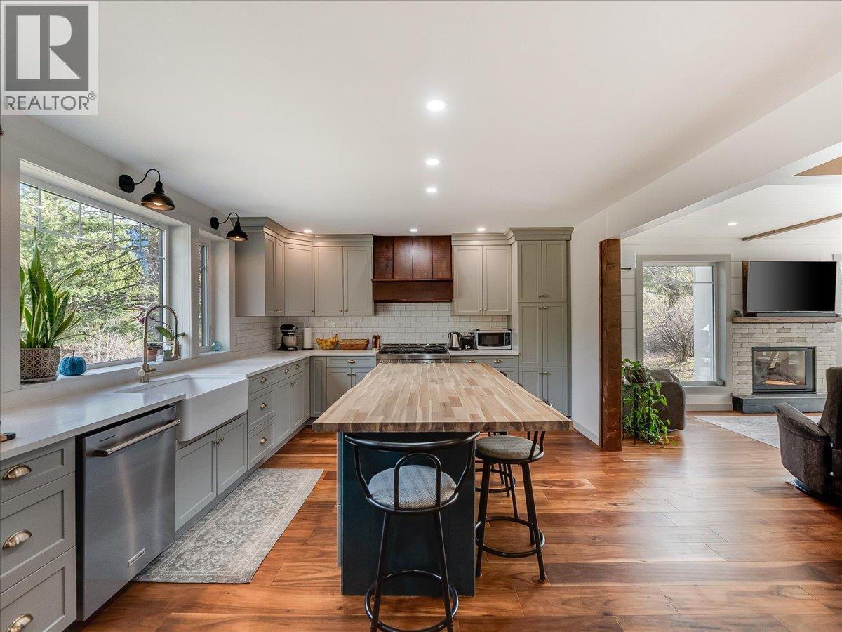  6024 Hutchins Road, Taghum