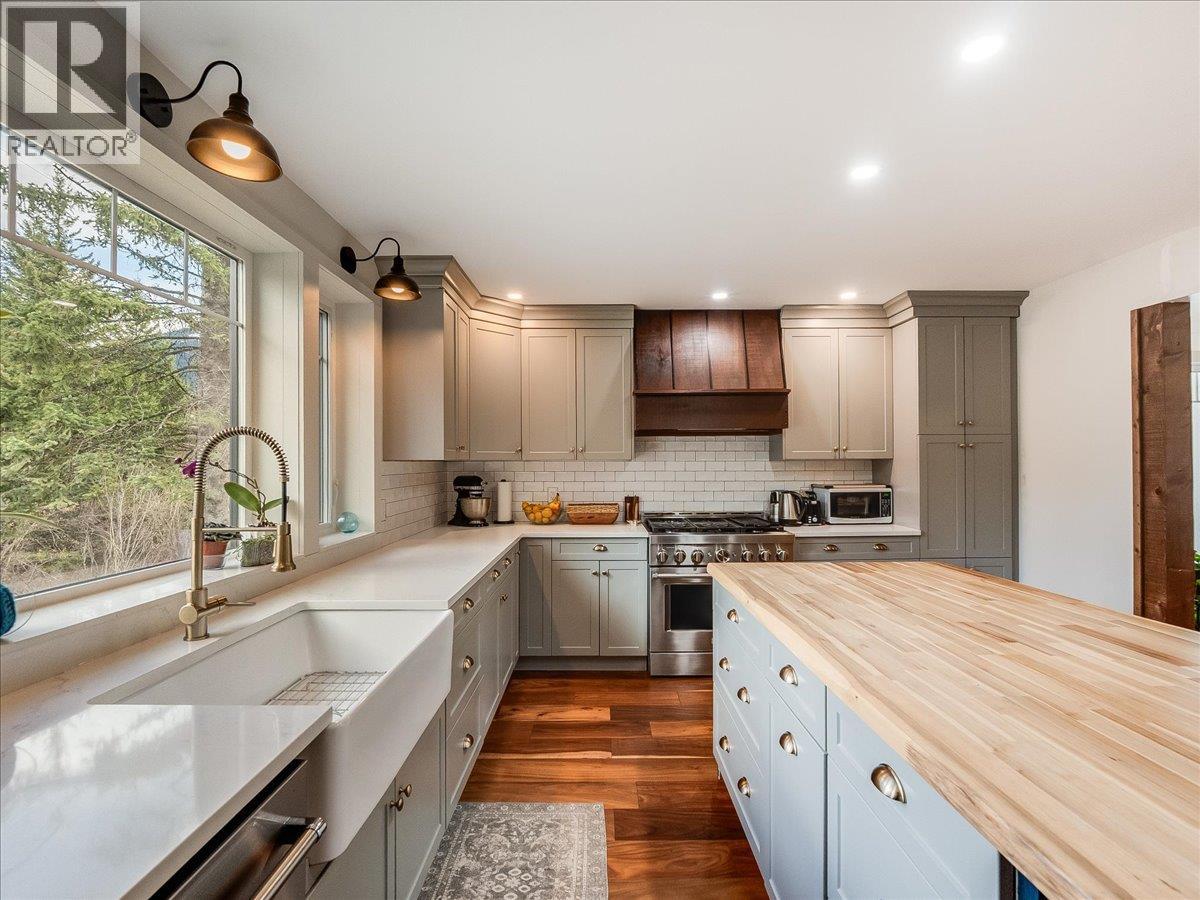  6024 Hutchins Road, Taghum