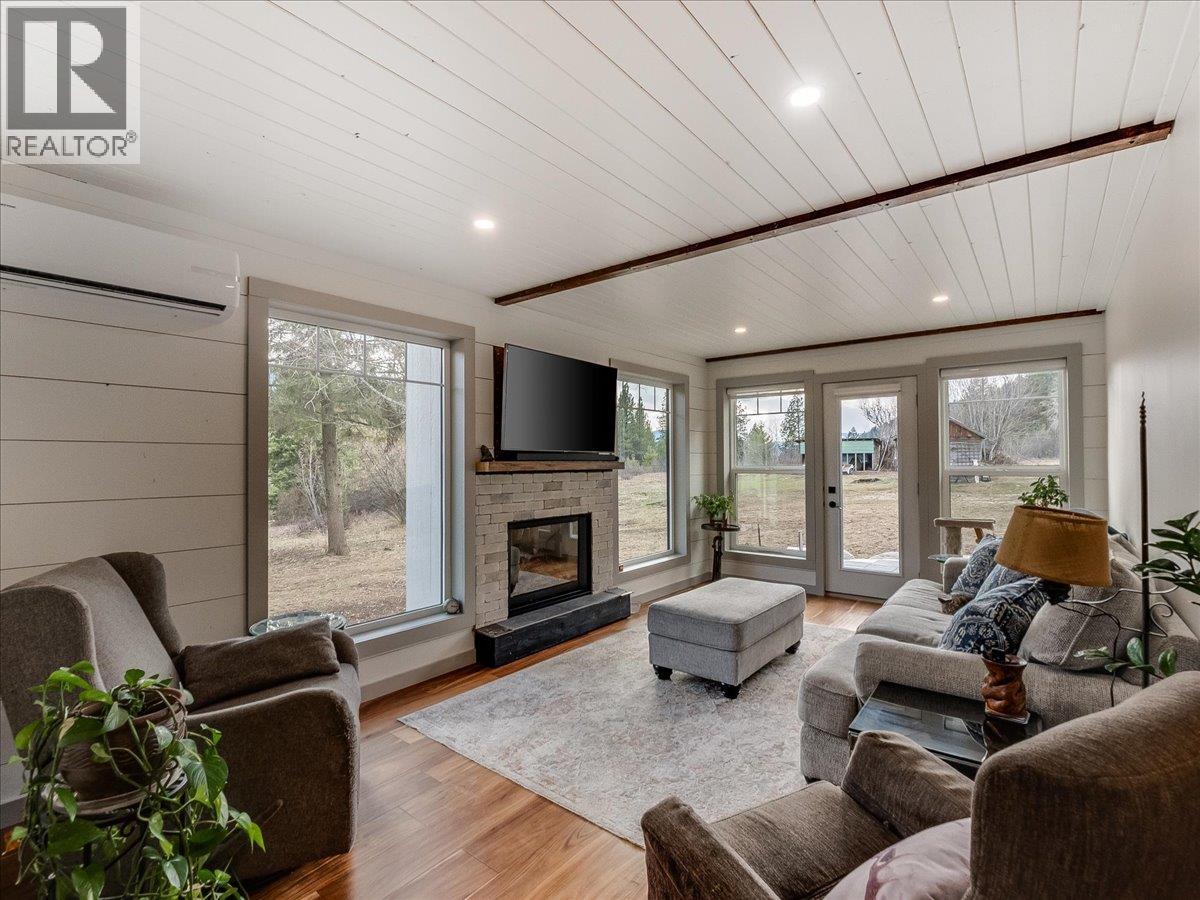  6024 Hutchins Road, Taghum