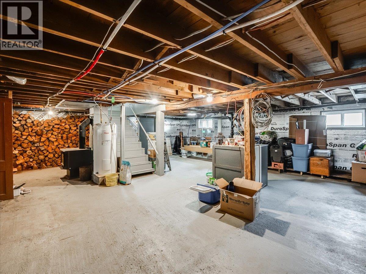  6024 Hutchins Road, Taghum