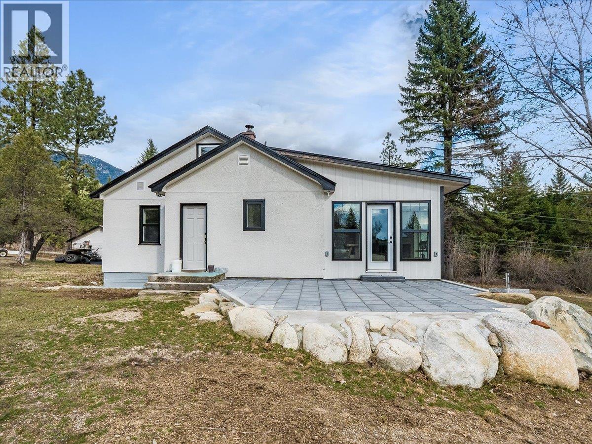  6024 Hutchins Road, Taghum